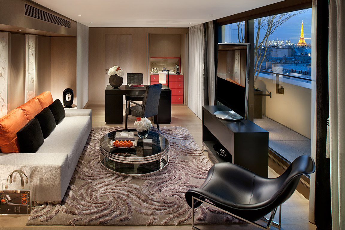 Living Room of a suite at Mandarin Oriental Hotel Paris
